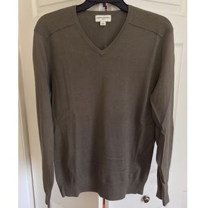 Banana Republic Men’s Knit V-Neck Sweater